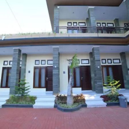 Oyo Flagship 91237 Ratu Guest House Kedunganan 외부 사진