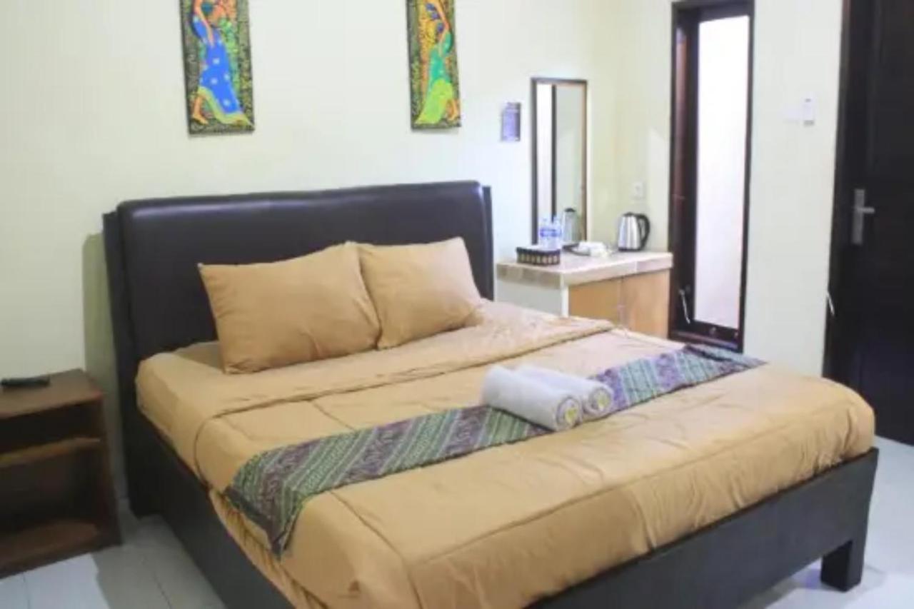 Oyo Flagship 91237 Ratu Guest House Kedunganan 외부 사진